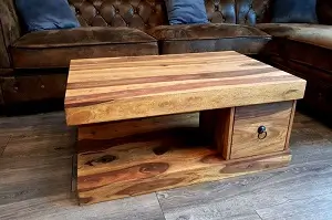 Dohányzóasztal SHEESHAM WOODY